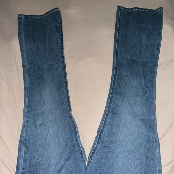 Levi’s Denizen Mid Rise Bootcut Jeans - Picture 6 of 7